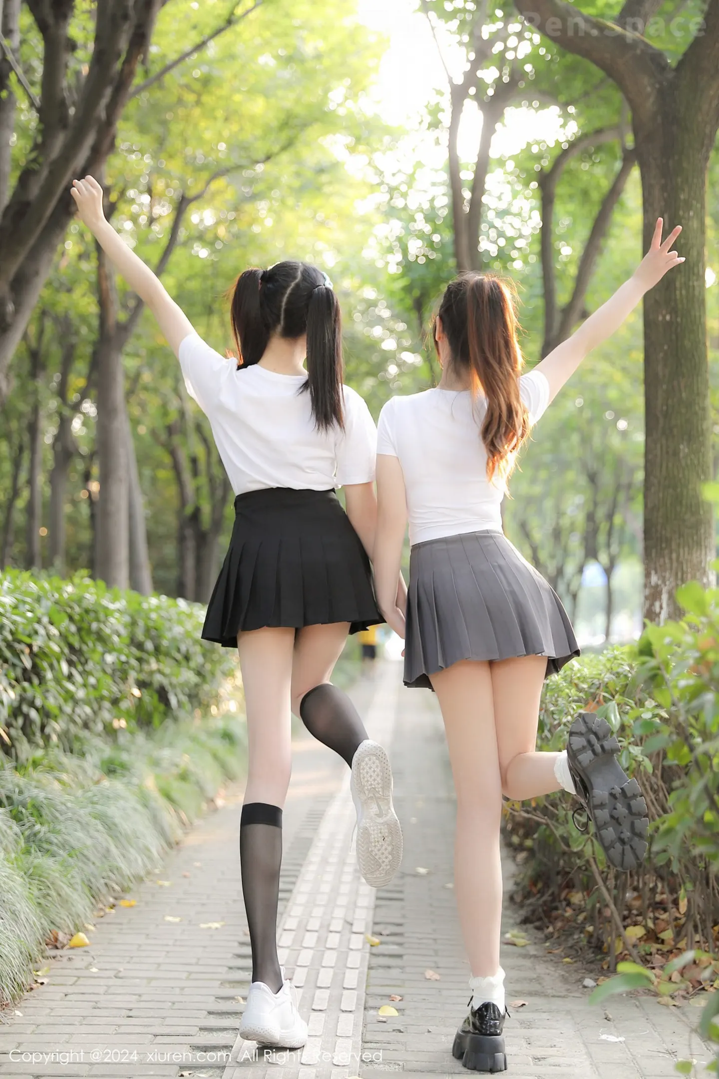 图片[3]-[XiuRen秀人网] VOL.9230 模特合集女神袁圆性感姐妹花脱JK制服秀完美身材惹火诱惑写真80P-秀人网官方网站